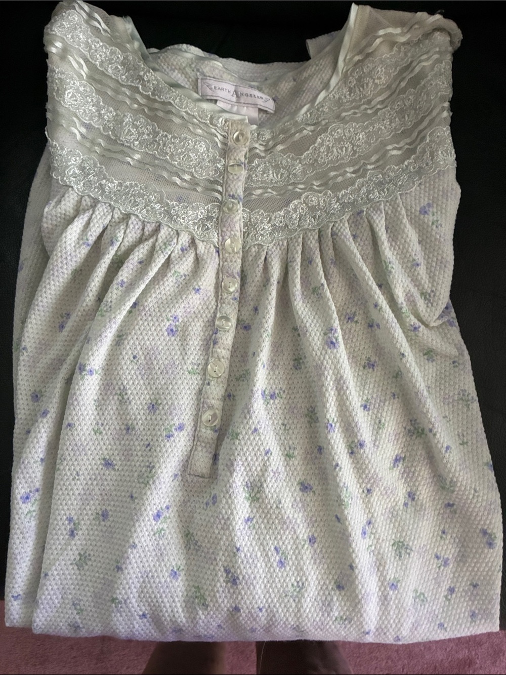 Earth Angels Lace-Trim Nightgown in Pale Lavender and Mint - Picture 2 of 5
